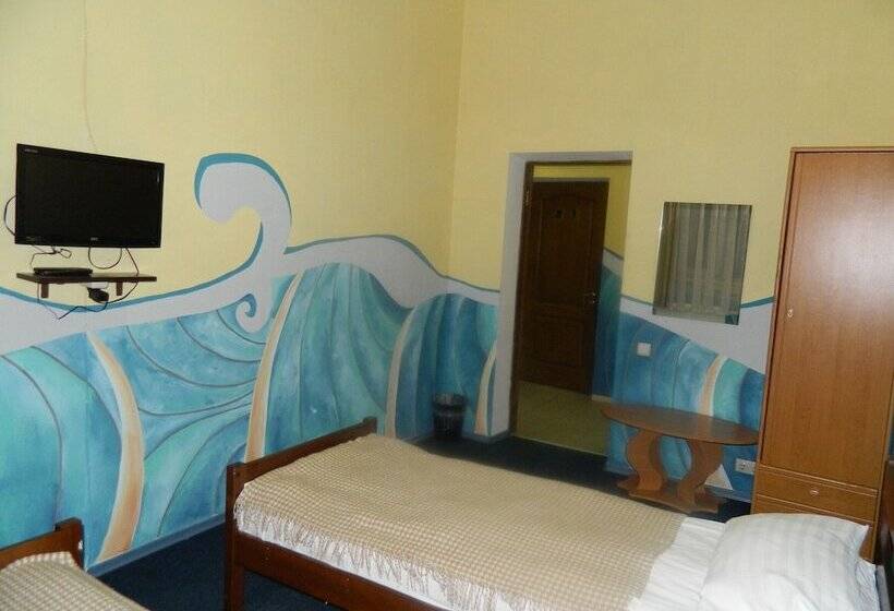 اتاق استاندارد با سرویس بهداشتی مشترک, Mini Hotel Ocean