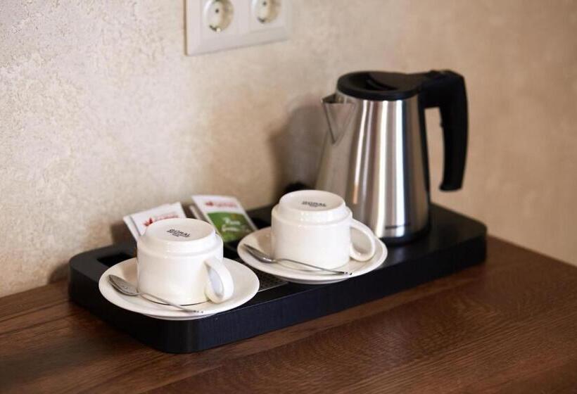 غرفة قياسية مزودة بجاكوزى, Ganz & Spa