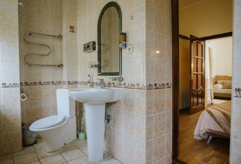 جناح, Villa Victoria