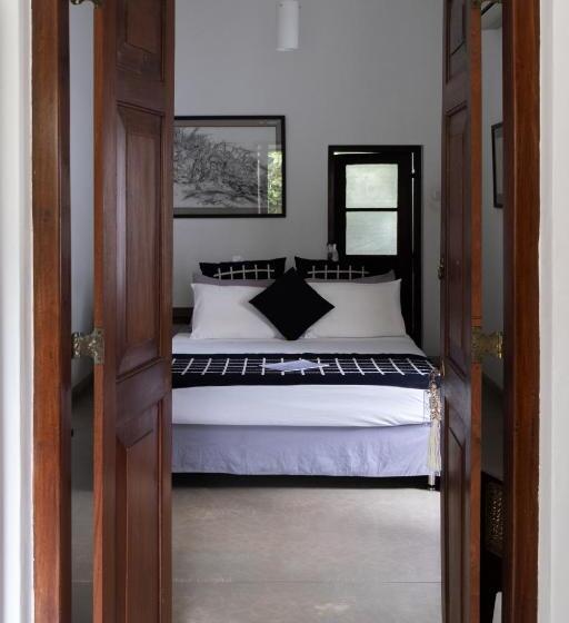 Номер Deluxe, 27 Spathodea  Oasis In The City