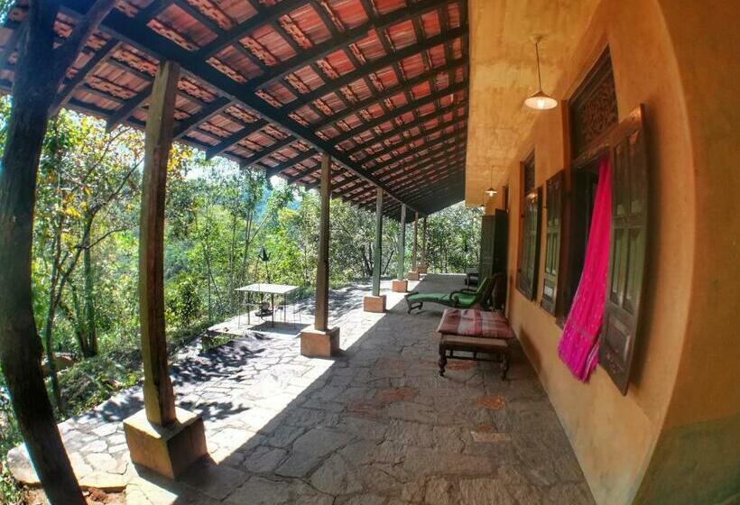 اتاق استاندارد, The Kandy Samadhicentre