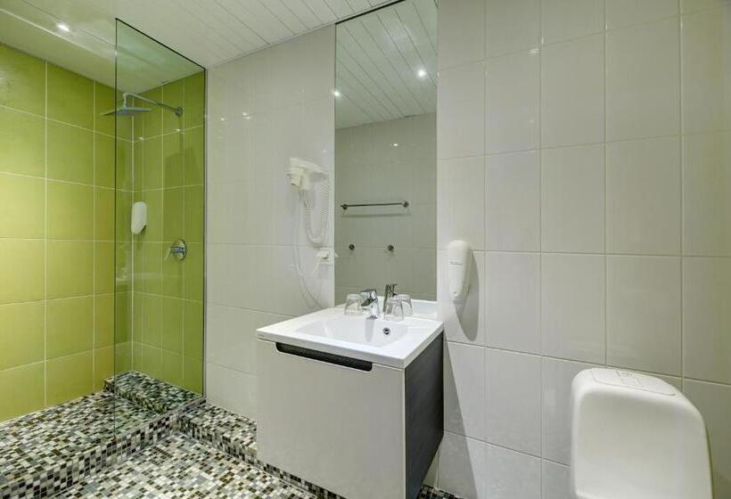 اتاق خانوادگی, Estonia Medical Spa &