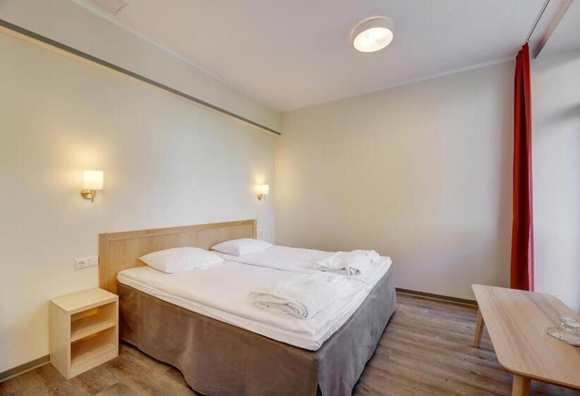 اتاق خانوادگی, Estonia Medical Spa &