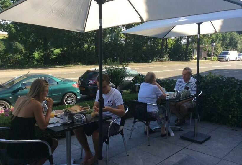 Номер Стандарт, Pension Oranje