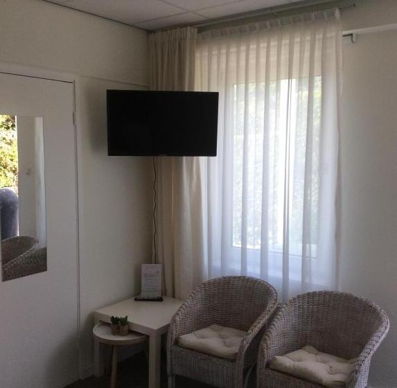 Номер Стандарт, Pension Oranje