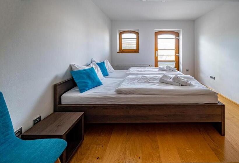 Апартаменты Дюплекс 1 Спальня, Relax Hotel Stork