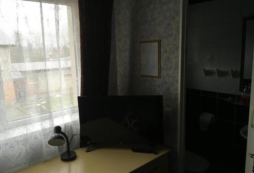 اتاق اکونومی, Tolli Hostel & Holiday House