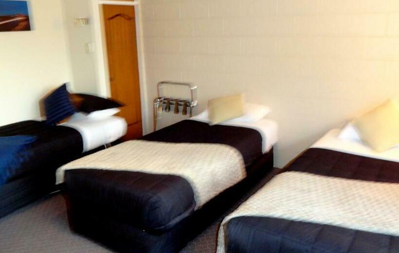 استودیوی استاندارد, Aarburg Airport Motel