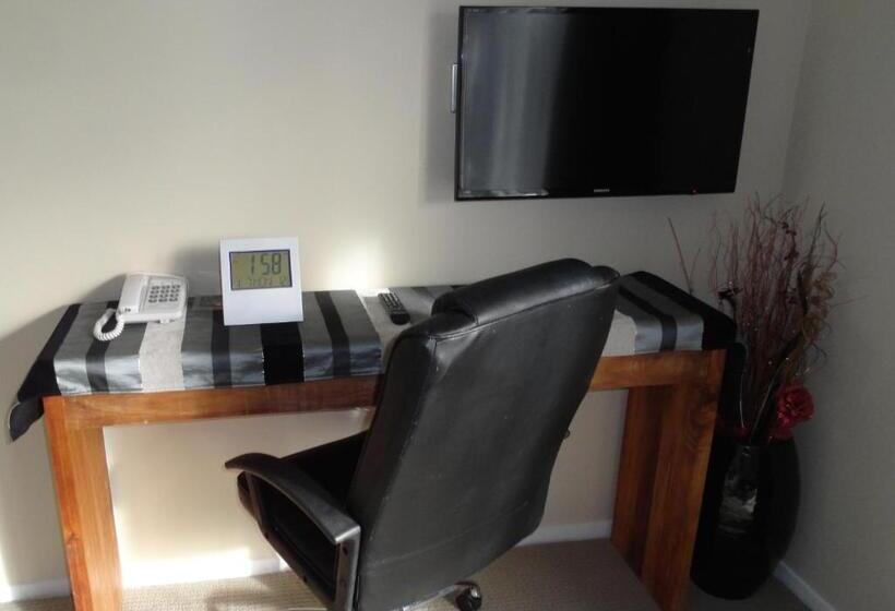 Семейный Номер, Aarburg Airport Motel