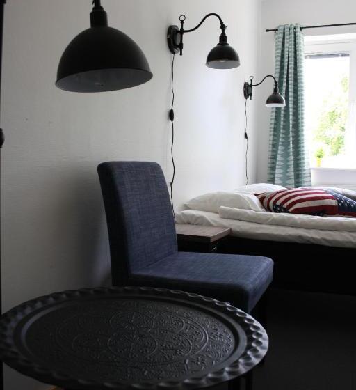 Quarto Estandar Banheiro Compartilhado, Uncle Joe's