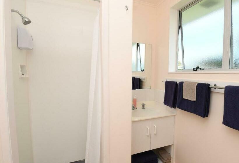 דירת חדר בסיסית, Avon Motel