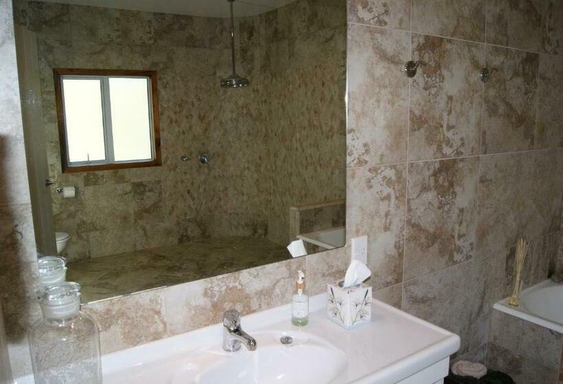 Номер Стандарт Вид на Сад, Gully Retreat Karapiro