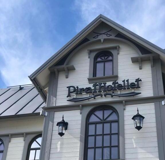 غرفة عائلية مطلّة علي البحر, Daftö Resort