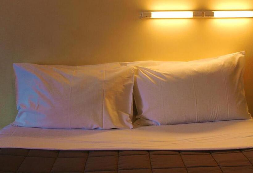 Апартаменты Deluxe 1 Спальня, Ferry Motel