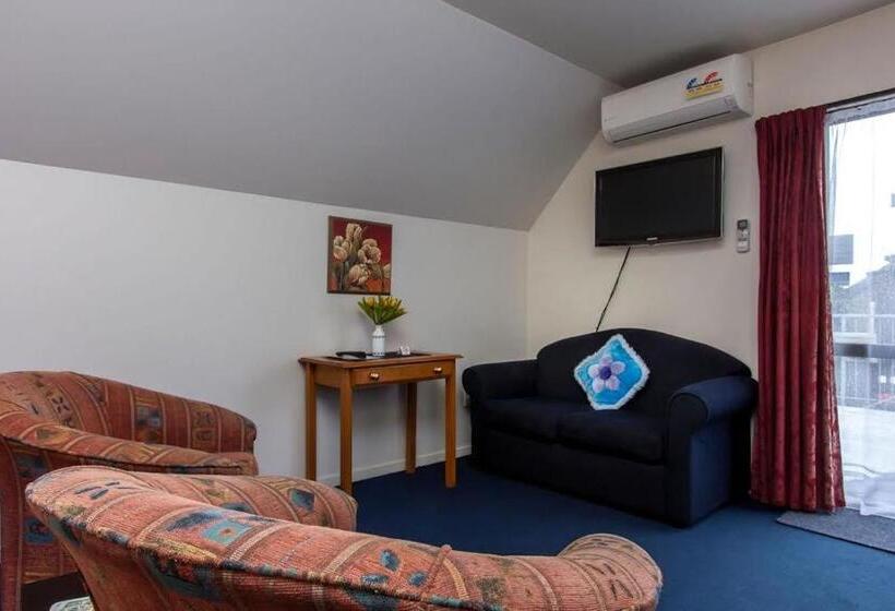 إستوديو قياسى سرير كينج, Garden City Motel