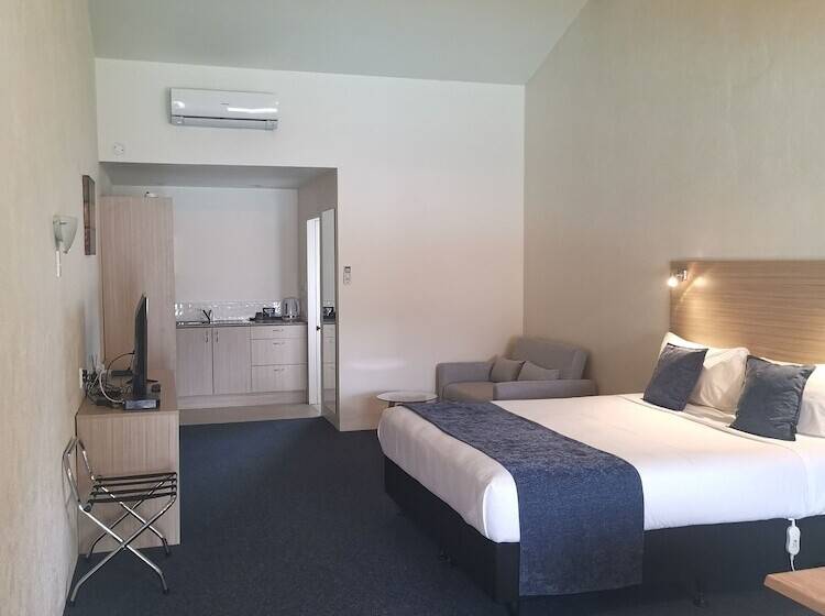استودیو استاندارد با تخت کینگ, Captains Quarters Motor Inn
