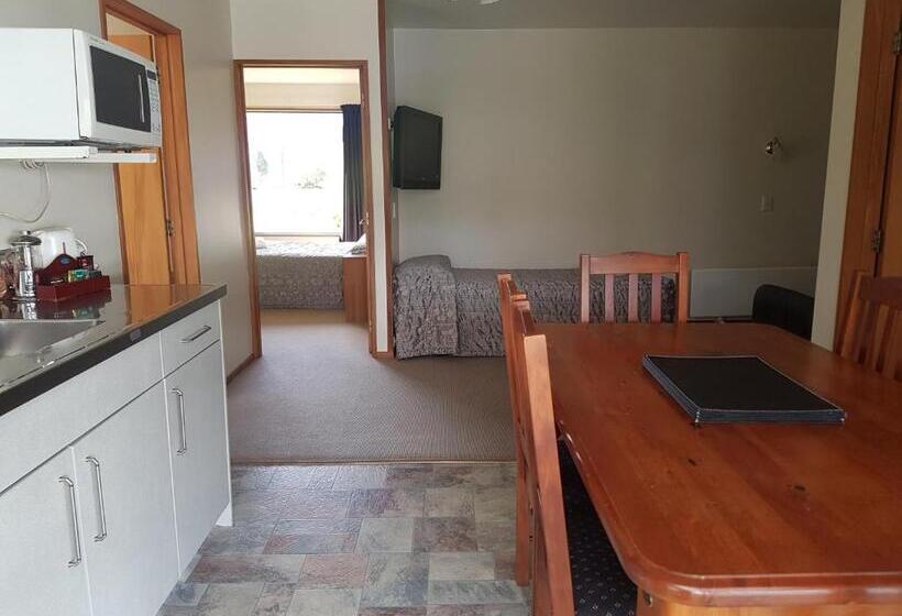 Апартаменты 2 Спальни, Mt Cook View Motel