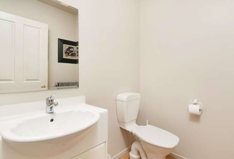 Люкс 2 Спальни, Olive House Bed And Breakfast