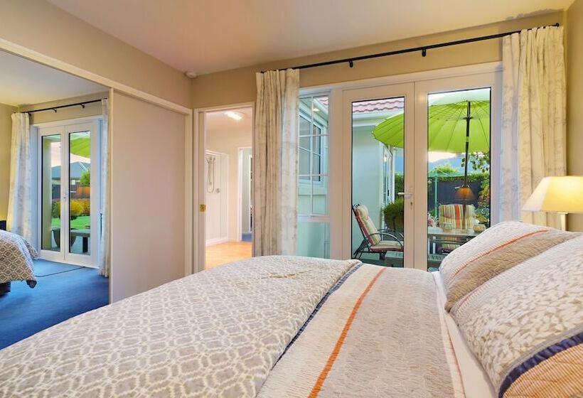 Люкс 2 Спальни, Olive House Bed And Breakfast