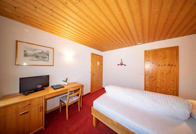 スタンダードシングルルーム, Und Restaurant Chäseren