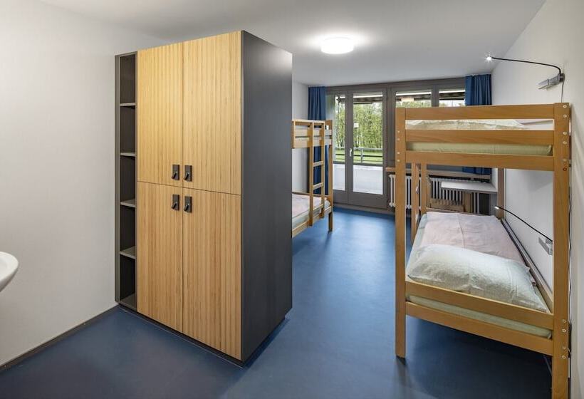 اتاق استاندارد چهارنفره با سرویس بهداشتی مشترک, Rapperswil Jona Youth Hostel