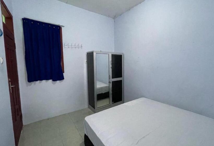 Номер Economy, Spot On 93967 Hasna Guest House Syariah