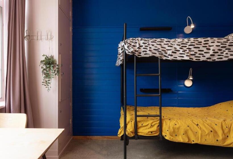 تختخواب در اتاق مشترک, Hostel Ani&haakien