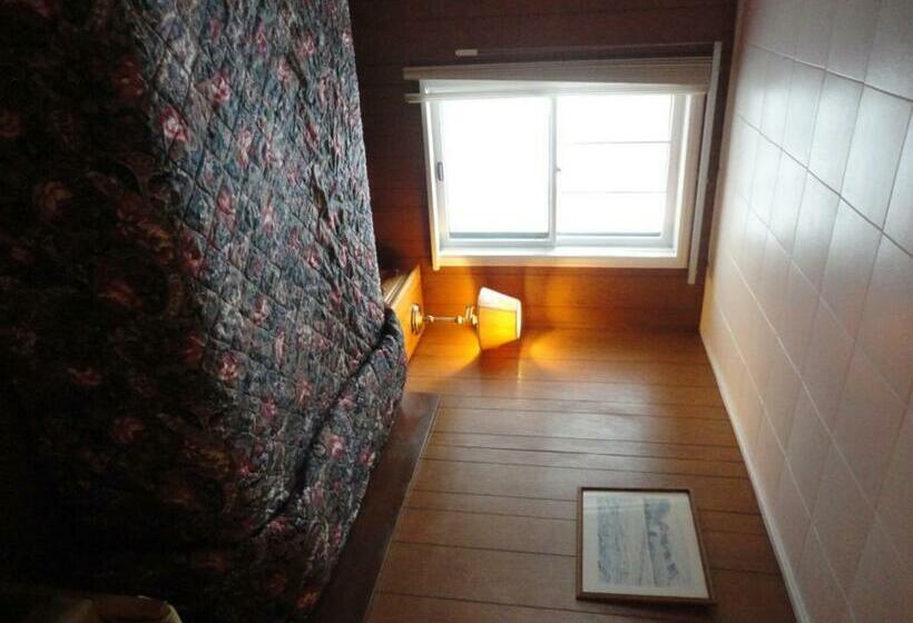 Номер Стандарт, Hipwell's Motel