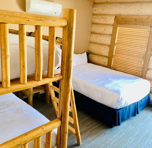 家庭间, Bear S Claw Lodge