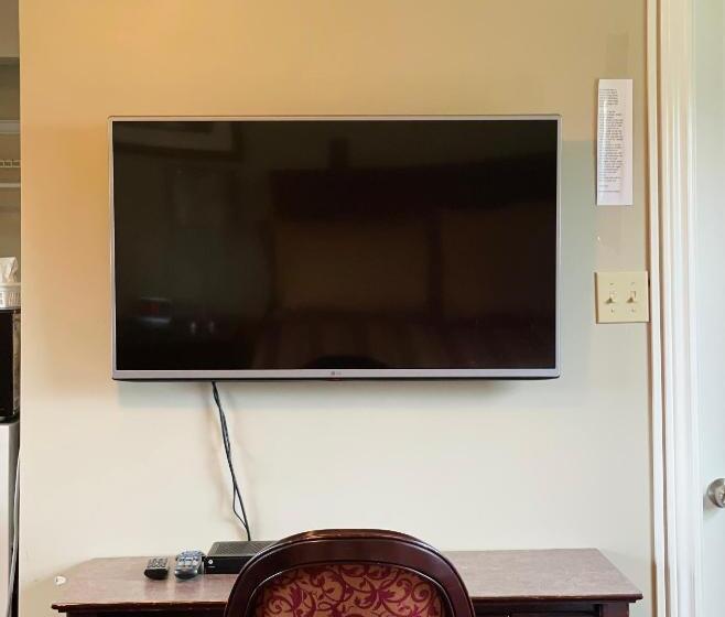 家庭间, Scenic Motel Moncton