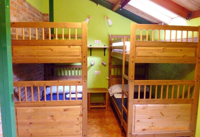 Четырехместный Номер Стандарт, Albergue Peña Castil