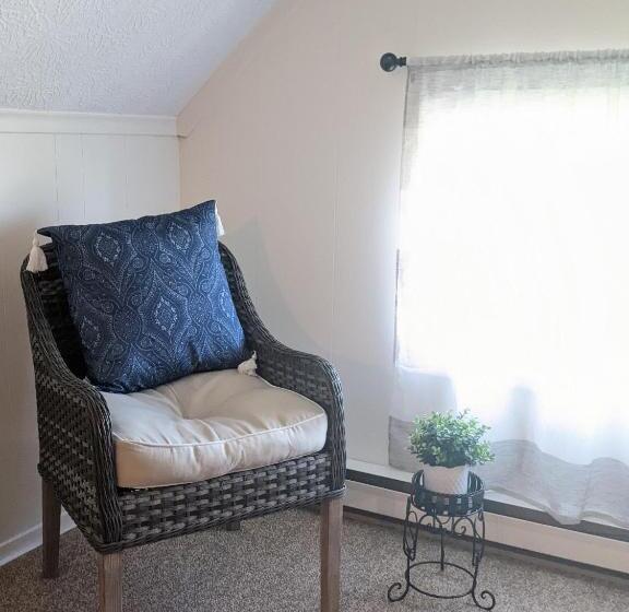 Люкс Повышенной Комфортности, Colborne Bed And Breakfast