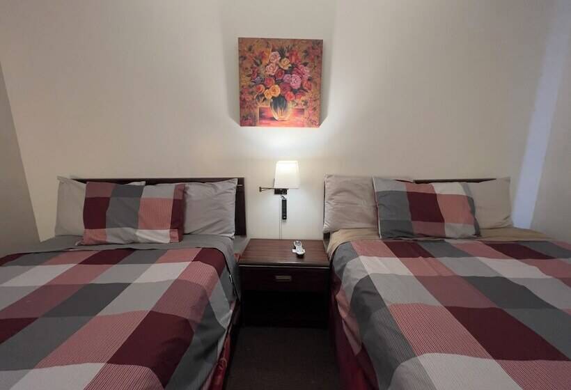 Номер Deluxe, Monashee Motel