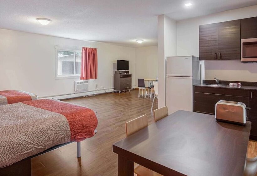 ２ダブルベッドのスタンダードルーム, Motel Bo Camrose, Ab