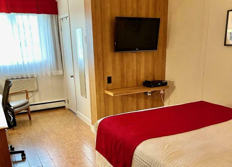 Quarto Estandar, Motel Cartier