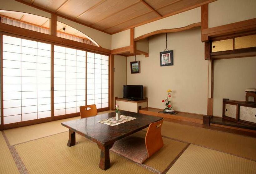 Номер Стандарт, Tsukasaya Ryokan