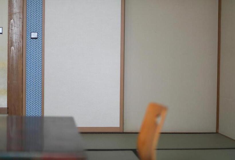 Номер Стандарт, Tsukasaya Ryokan