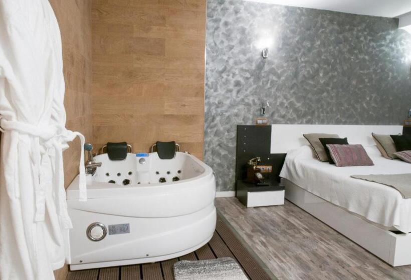Люкс Deluxe Кровать Кинг, Habitaciones Premium Finca La Casona