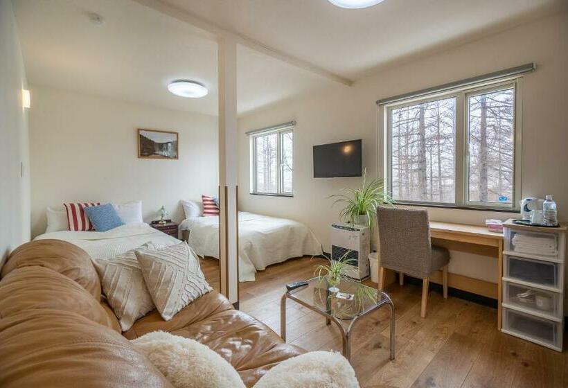 Номер Стандарт, Lodge Romulus
