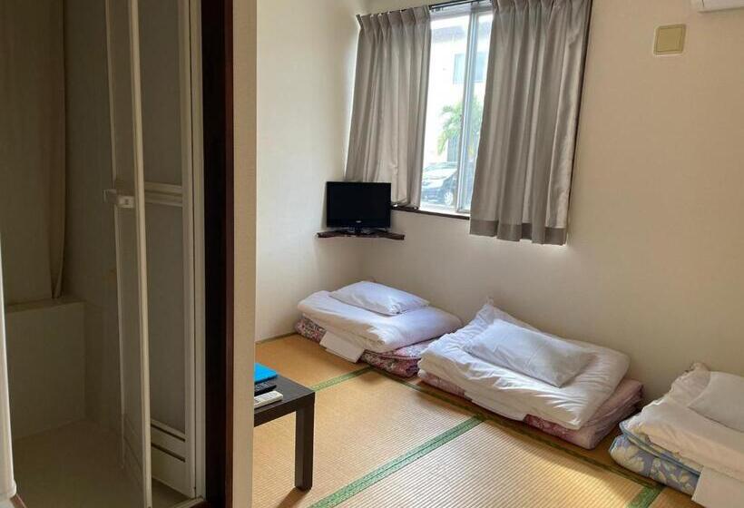 Номер Стандарт, Southern Village Okinawa
