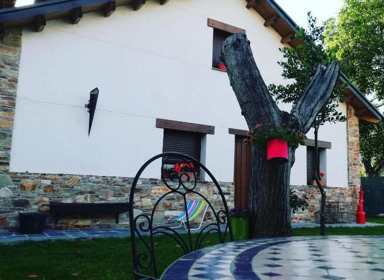 Дом 3 Спальни, Albergue La Medina De Camponaraya