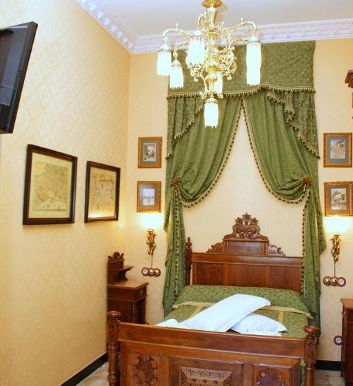 Номер Стандарт с Террасой, Sitges Royal Rooms