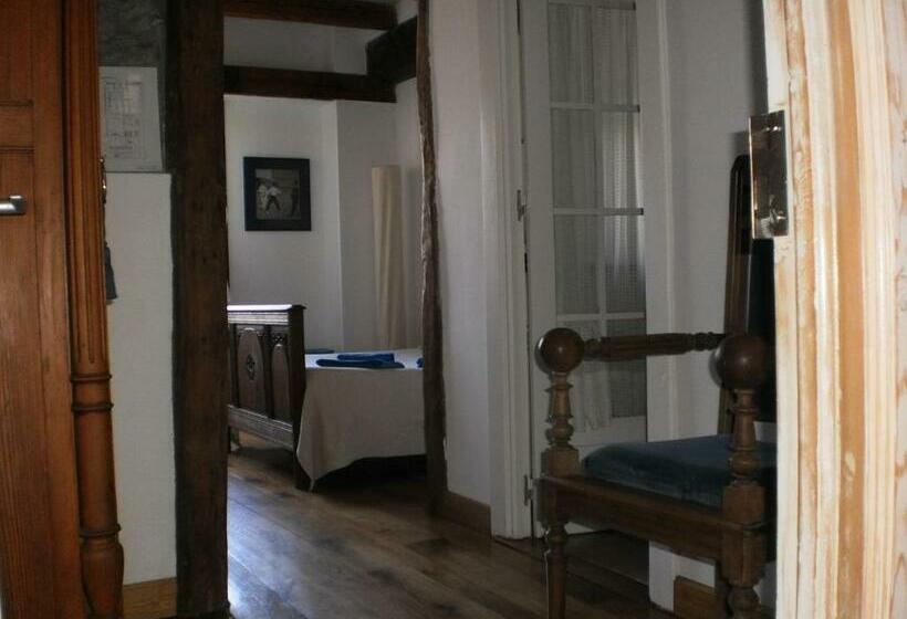 Номер Стандарт Вид на Сад, Larraenea Bed And Breakfast