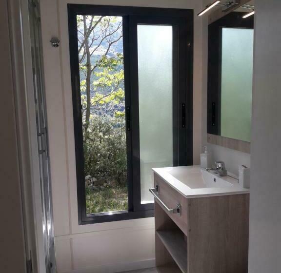 디럭스 방갈로, Bungalow Camping Trevélez