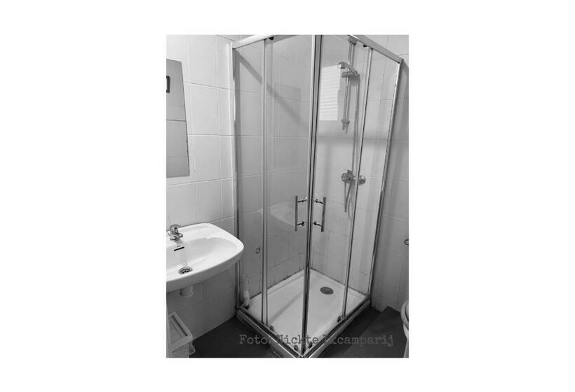 اتاق استاندارد, B&b Una Habitación Propia