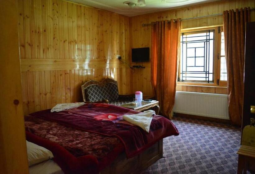 Номер Deluxe, Barzman