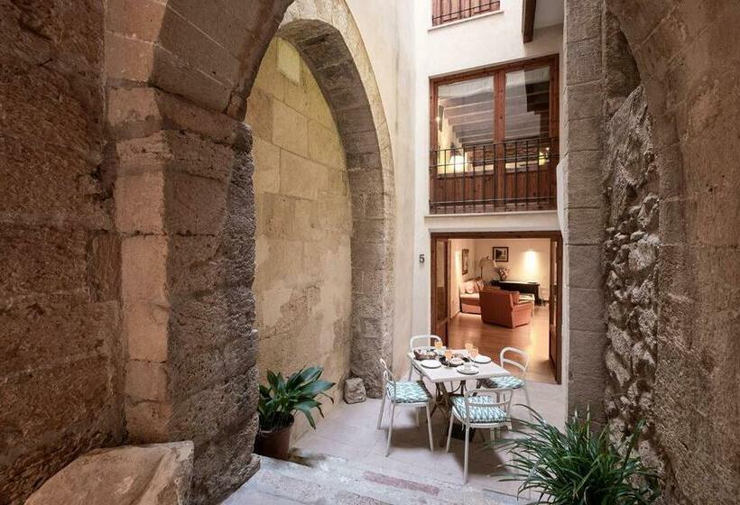 آپارتمان 2 خوابه, Ramón Llull House