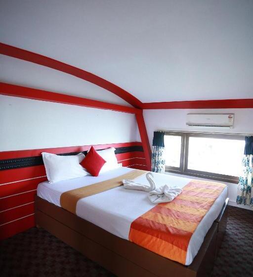 Family Suite, Sreekrishna Houseboat   Vaccinated Staff