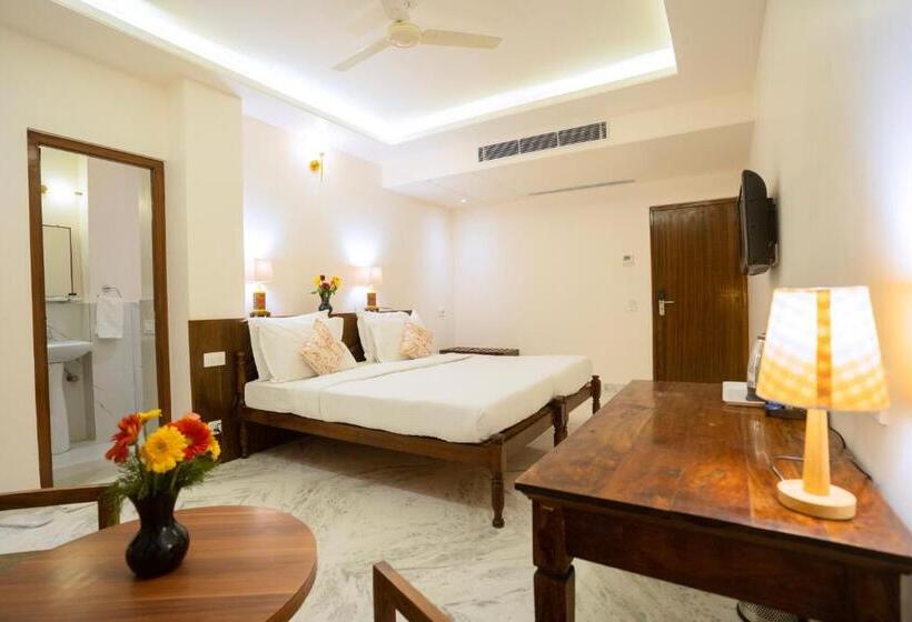 اتاق لوکس, The Chitvan Resort