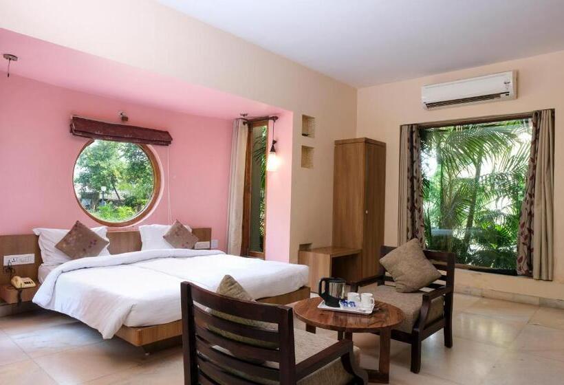 سوییت با چشم‌انداز استخر, The Chitvan Resort